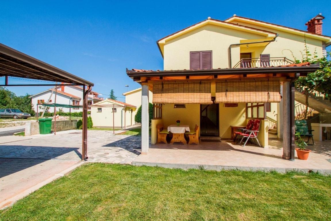 Apartments With A Parking Space Vinez, Labin - 11851 Exterior foto